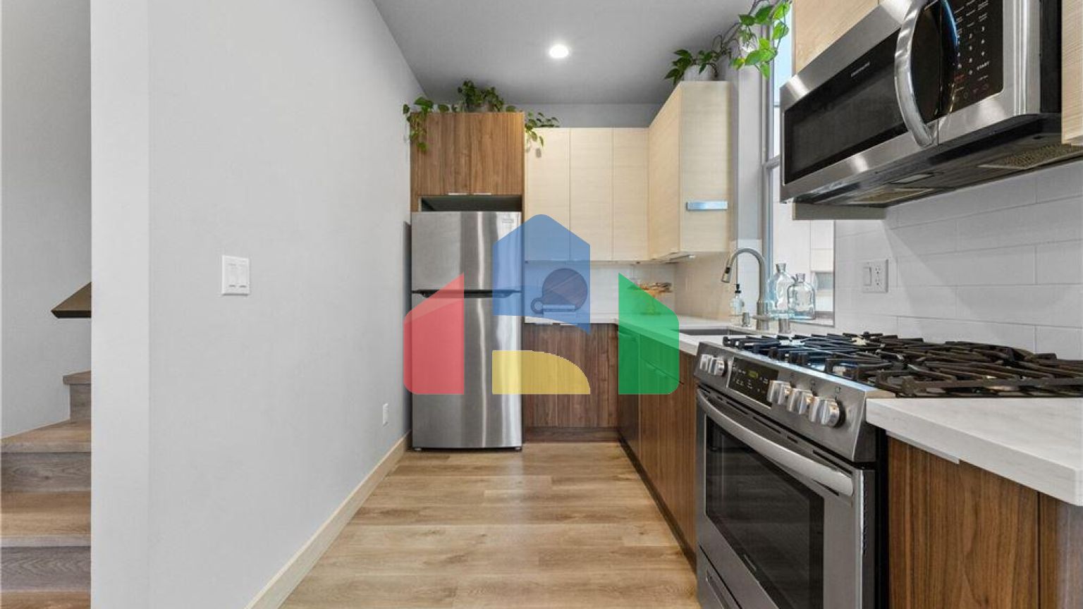 Residential - Condo/Apartment - Seattle, Washington, United States - United States