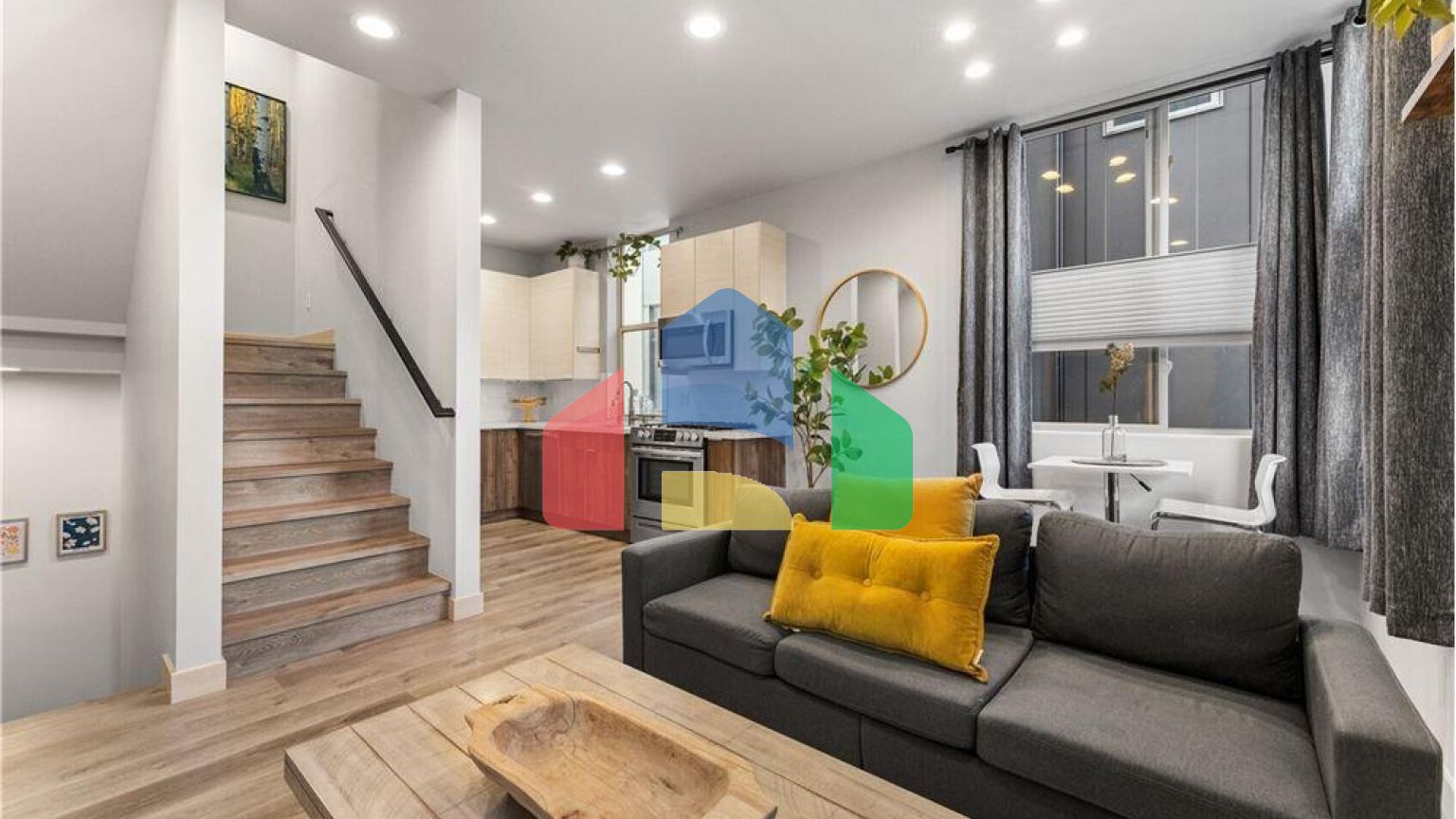 Residential - Condo/Apartment - Seattle, Washington, United States - United States