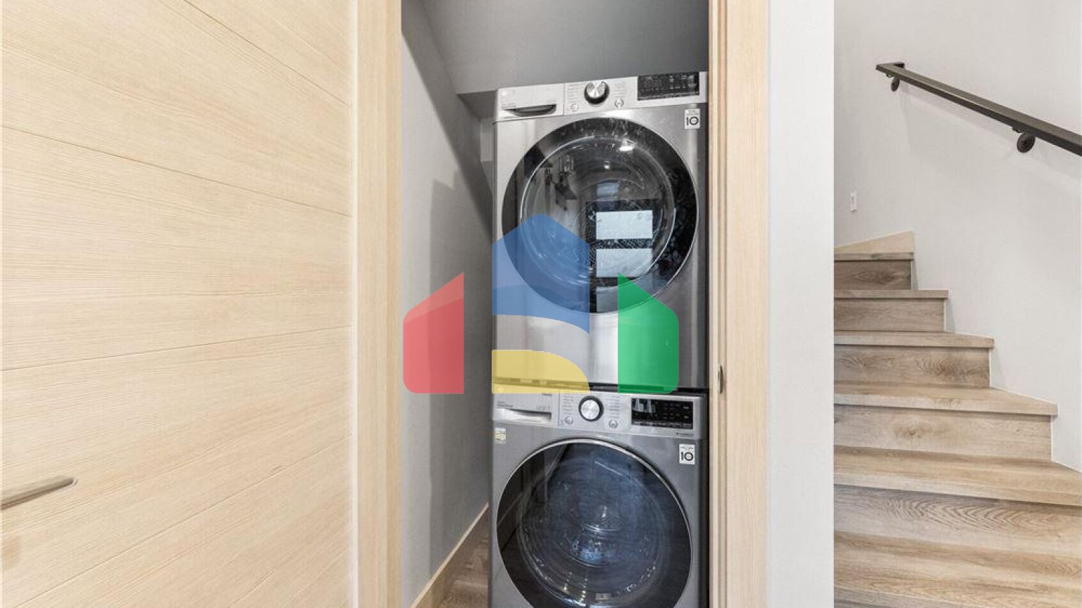 Residential - Condo/Apartment - Seattle, Washington, United States - United States