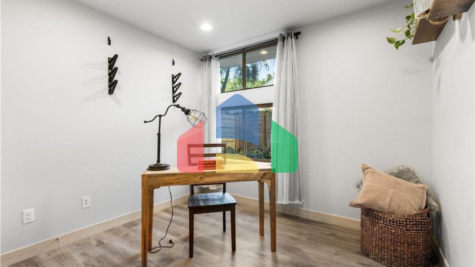 Residential - Condo/Apartment - Seattle, Washington, United States - United States