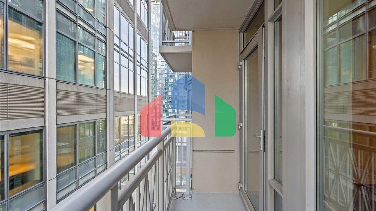 Residential - Condo/Apartment - Seattle, Washington, United States - United States