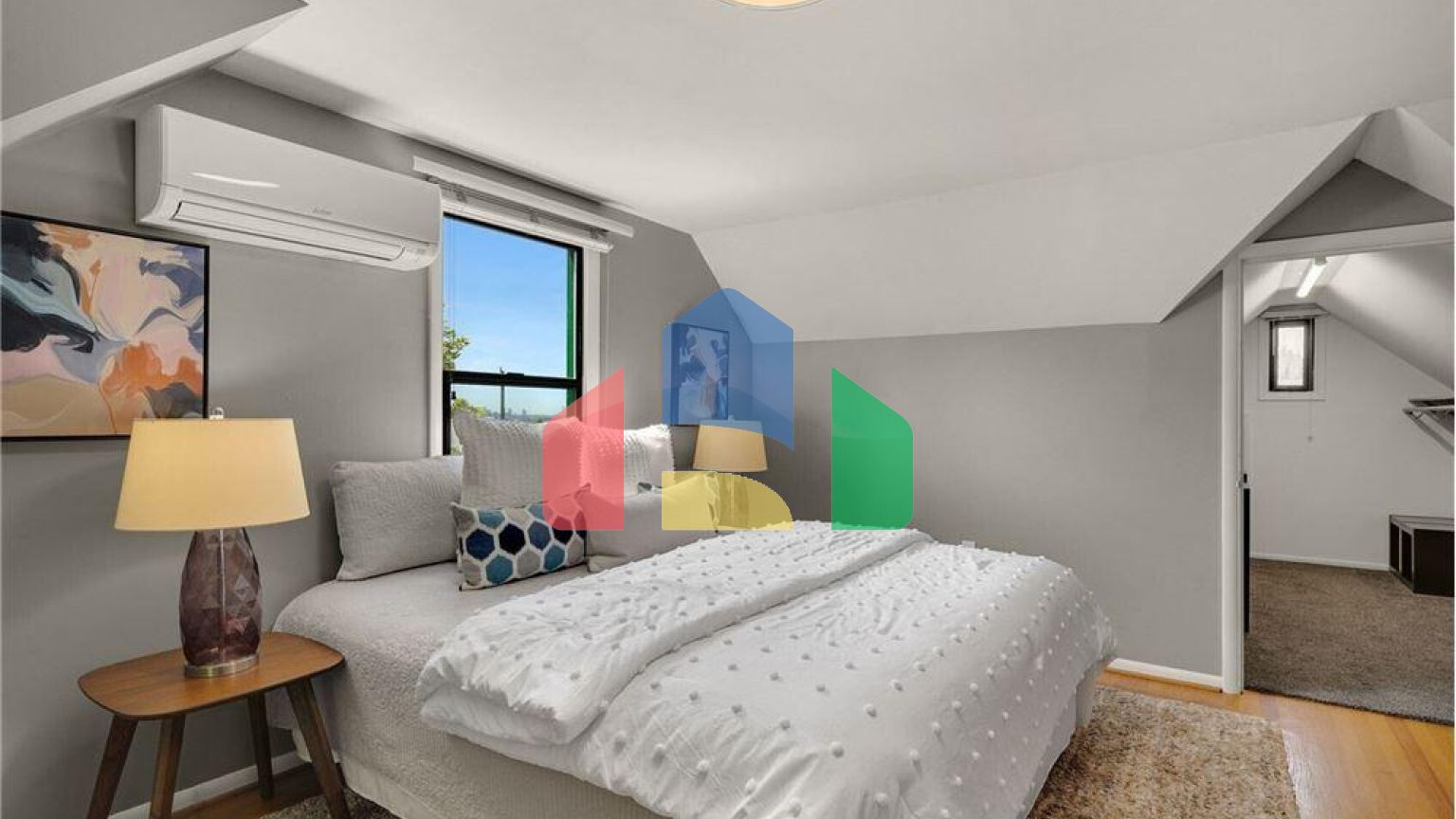 Residential - Single Family Home - Seattle, Washington, United States - United States