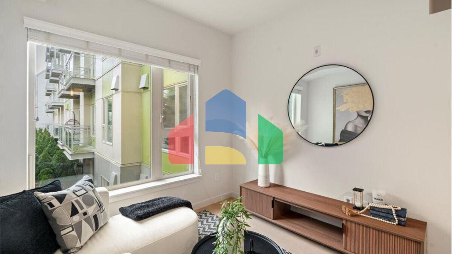 Residential - Condo/Apartment - Seattle, Washington, United States - United States