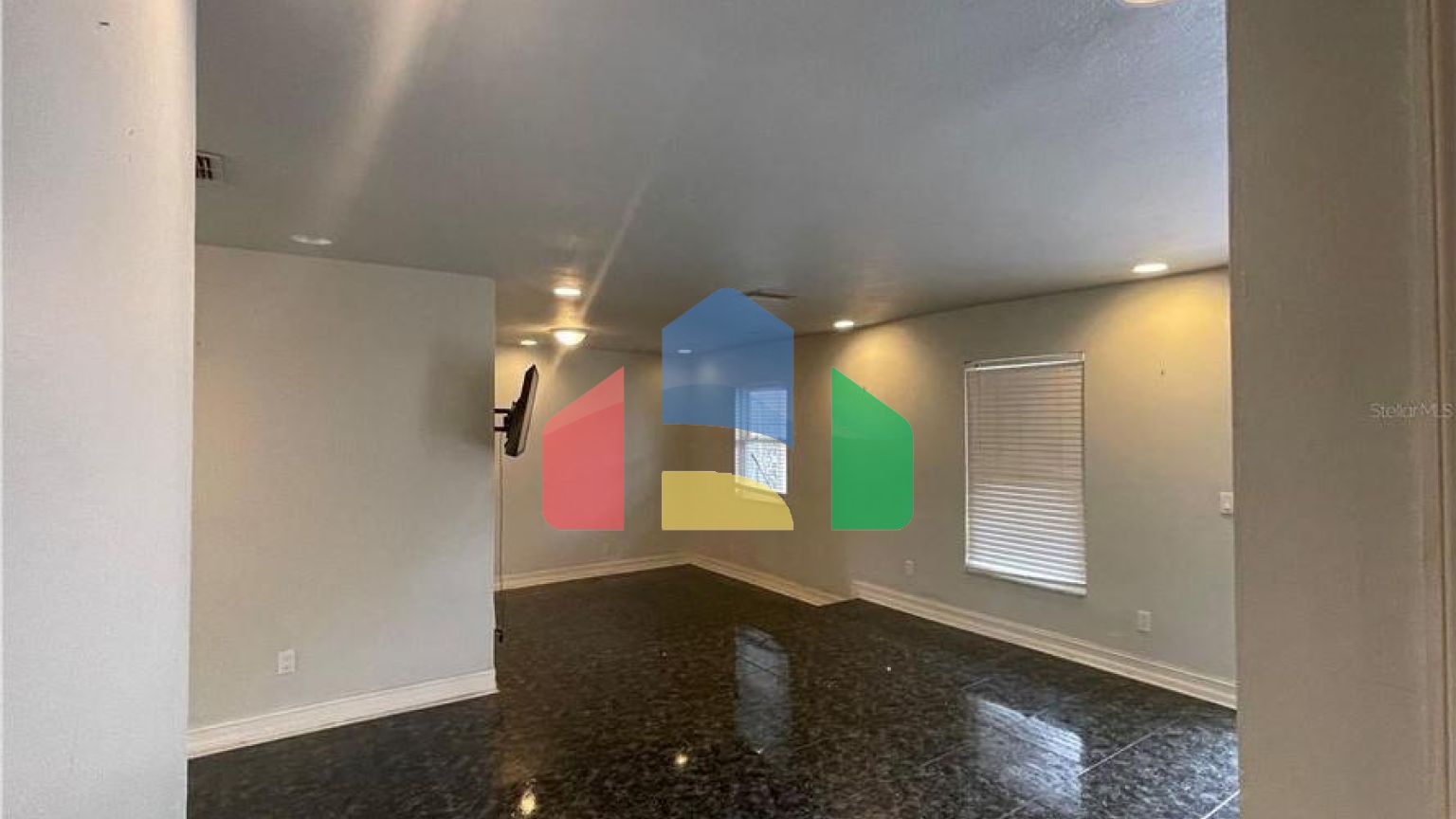 Residential - Single Family Home - Tampa, Florida, United States - United States