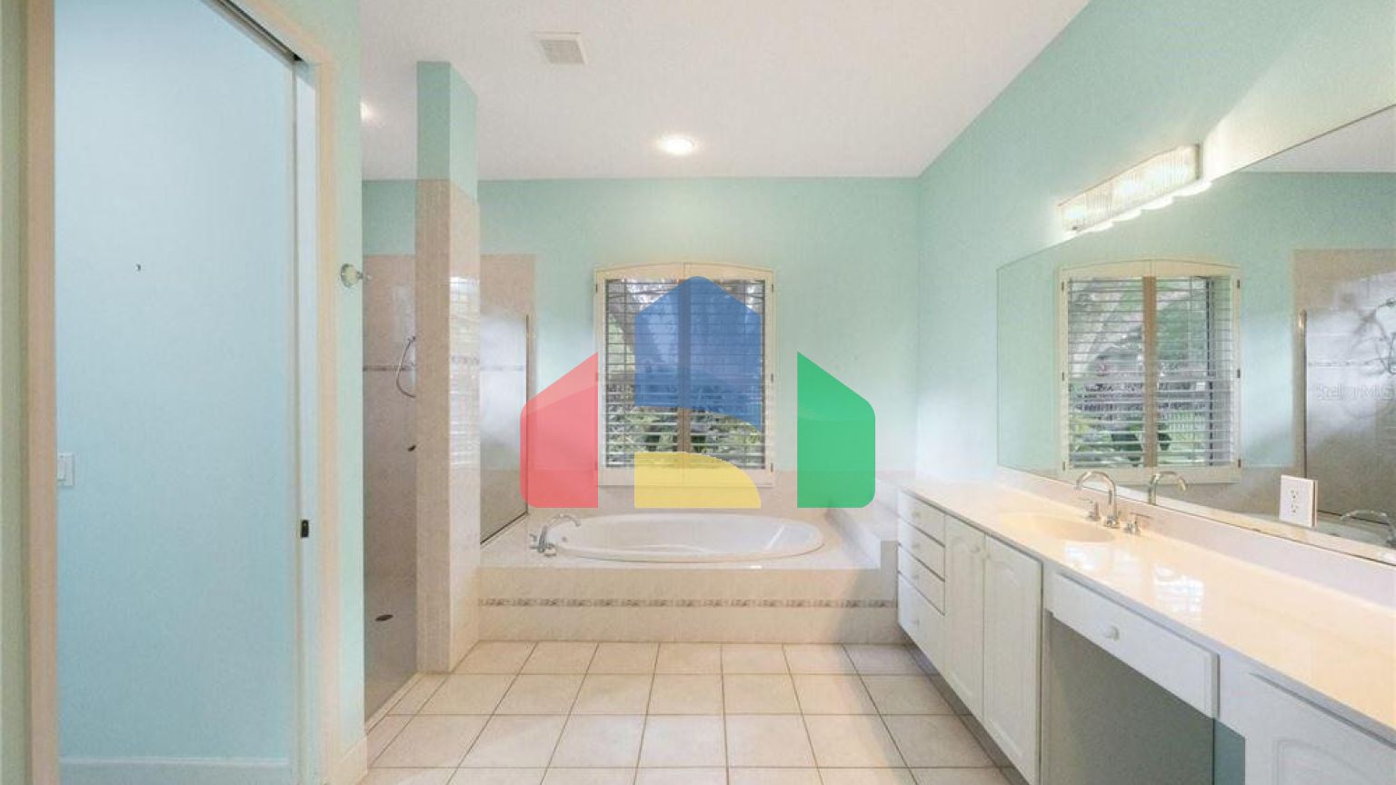 Residential - Single Family Home - Tampa, Florida, United States - United States