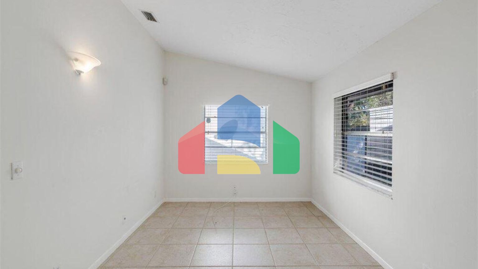 Residential - Single Family Home - West Palm Beach, Florida, United States - United States