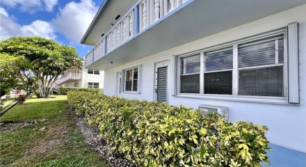 Residential - Condo/Apartment - West Palm Beach, Florida, United States - United States