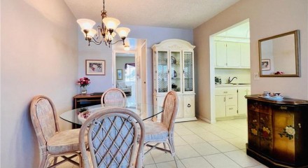 Residential - Condo/Apartment - West Palm Beach, Florida, United States - United States