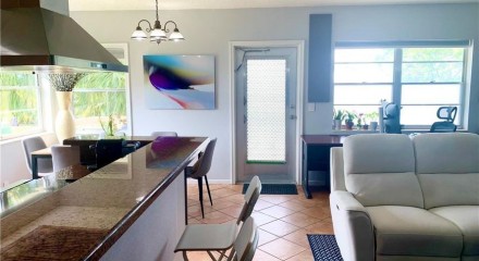 Residential - Condo/Apartment - West Palm Beach, Florida, United States - United States