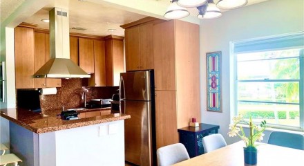 Residential - Condo/Apartment - West Palm Beach, Florida, United States - United States