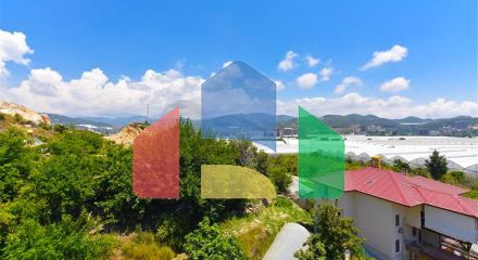 Великий пентхаус 4 + 1 площею 165 м2