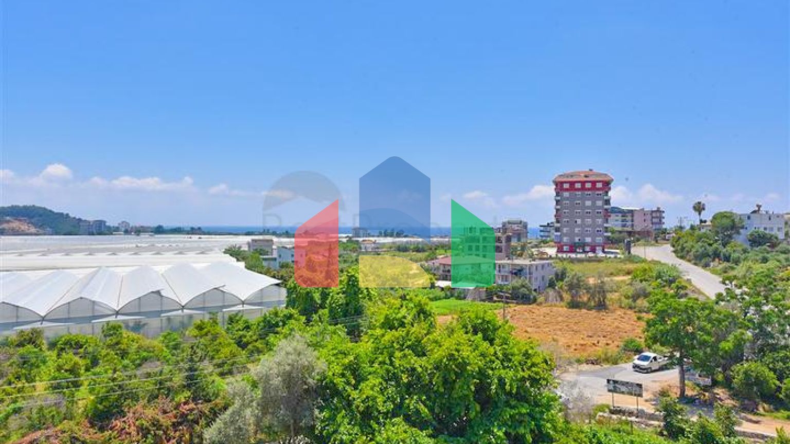 Великий пентхаус 4 + 1 площею 165 м2