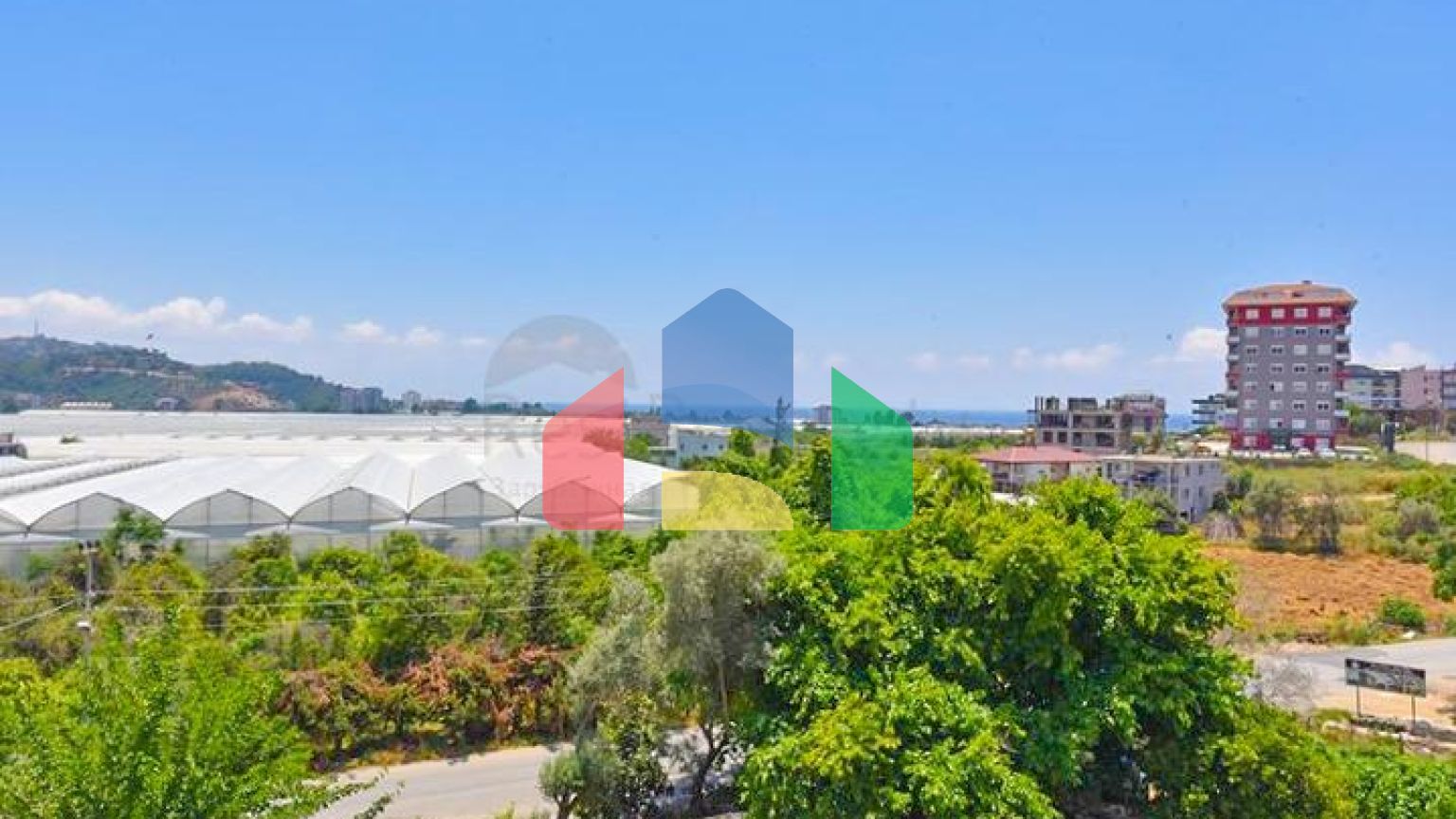 Великий пентхаус 4 + 1 площею 165 м2