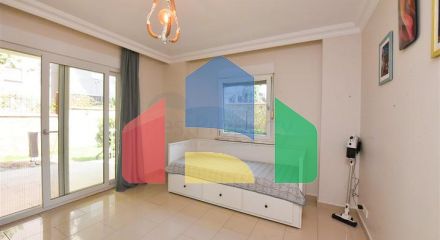 2+1 apartment on the first coastline in Demirtas district