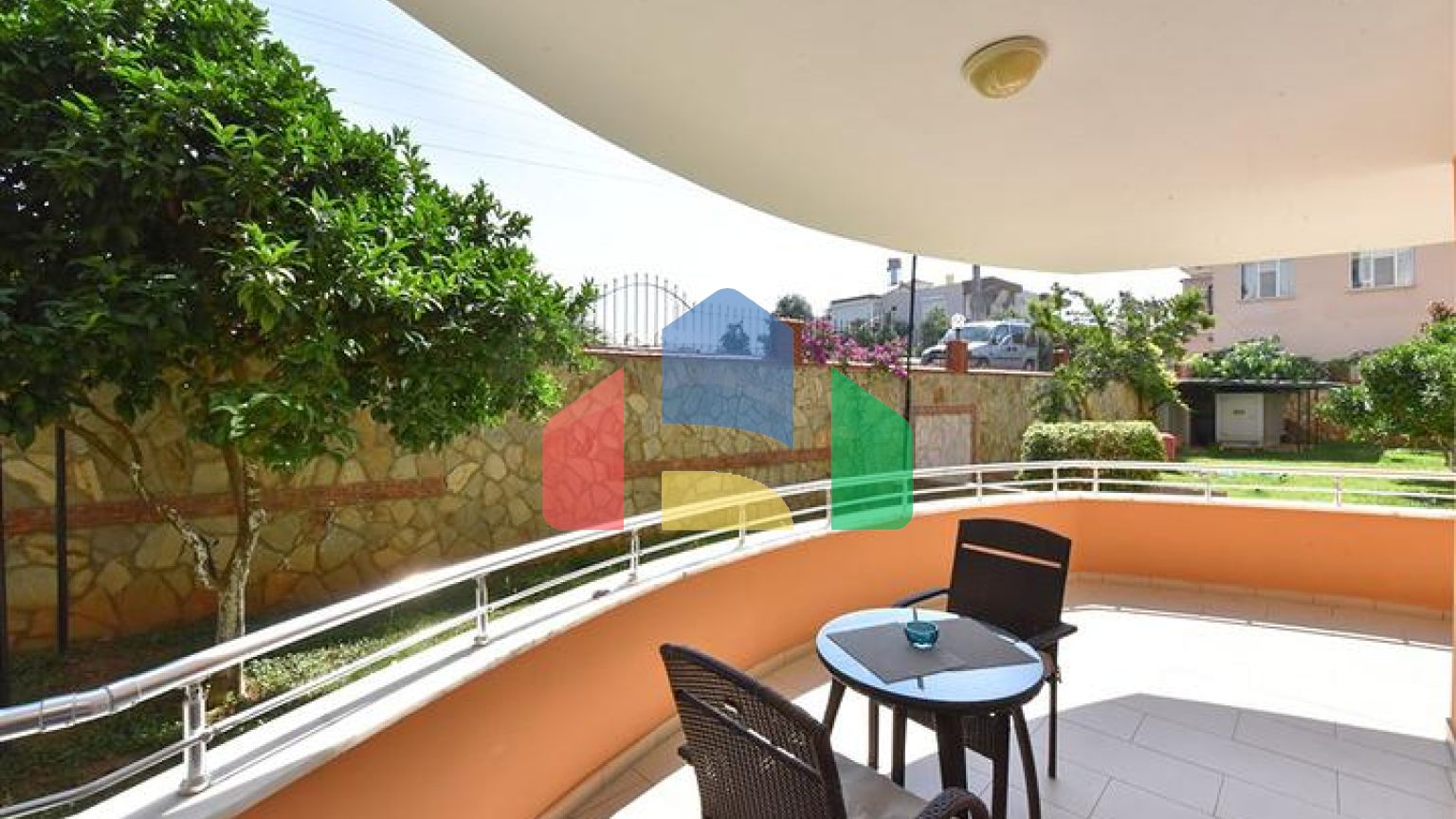 Квартира 2+1 на первой береговой линии в районе Демирташ