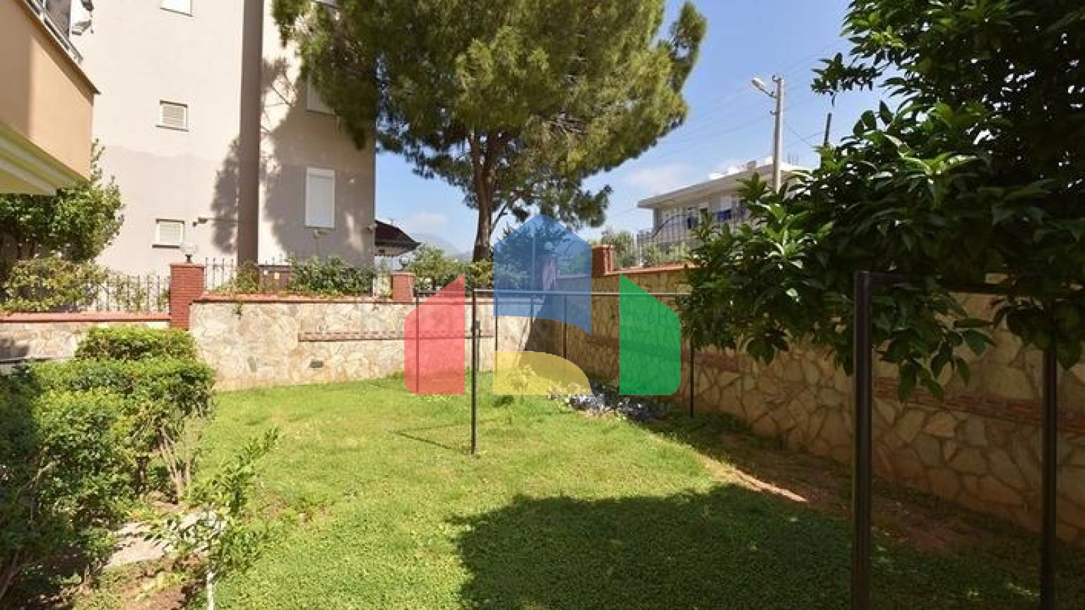 Квартира 2+1 на первой береговой линии в районе Демирташ