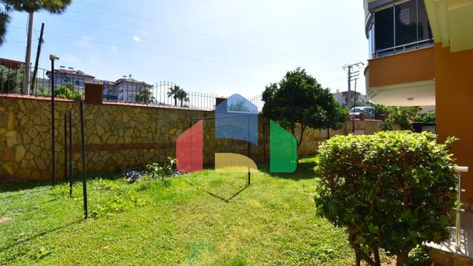 Квартира 2+1 на первой береговой линии в районе Демирташ