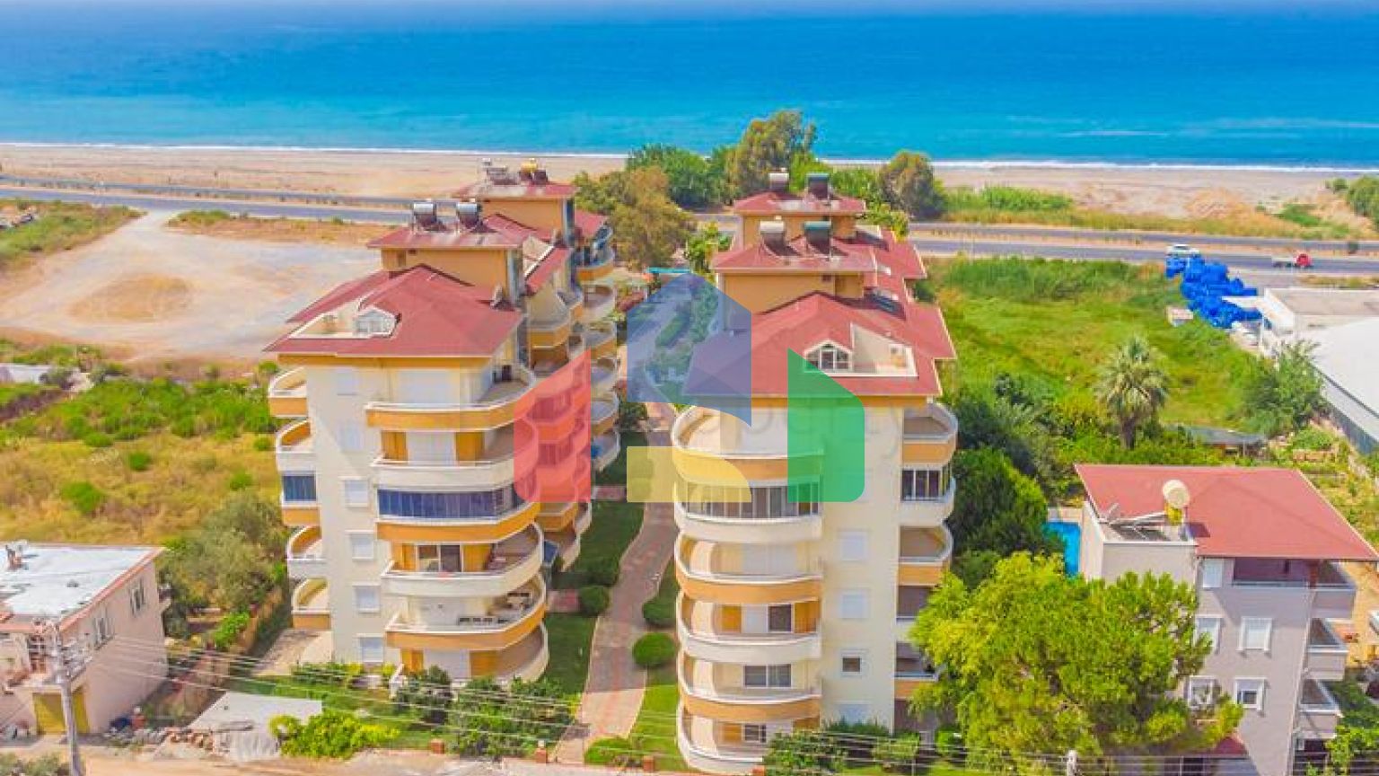 Квартира 2+1 на первой береговой линии в районе Демирташ