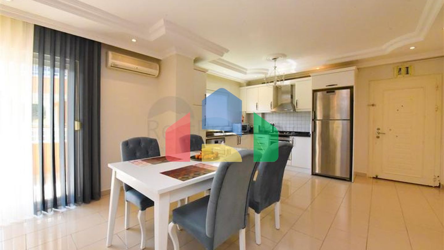 Квартира 2+1 на первой береговой линии в районе Демирташ