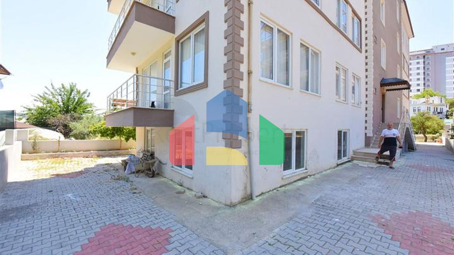 Великий пентхаус 4 + 1 з шикарними видами в районі Демірташ