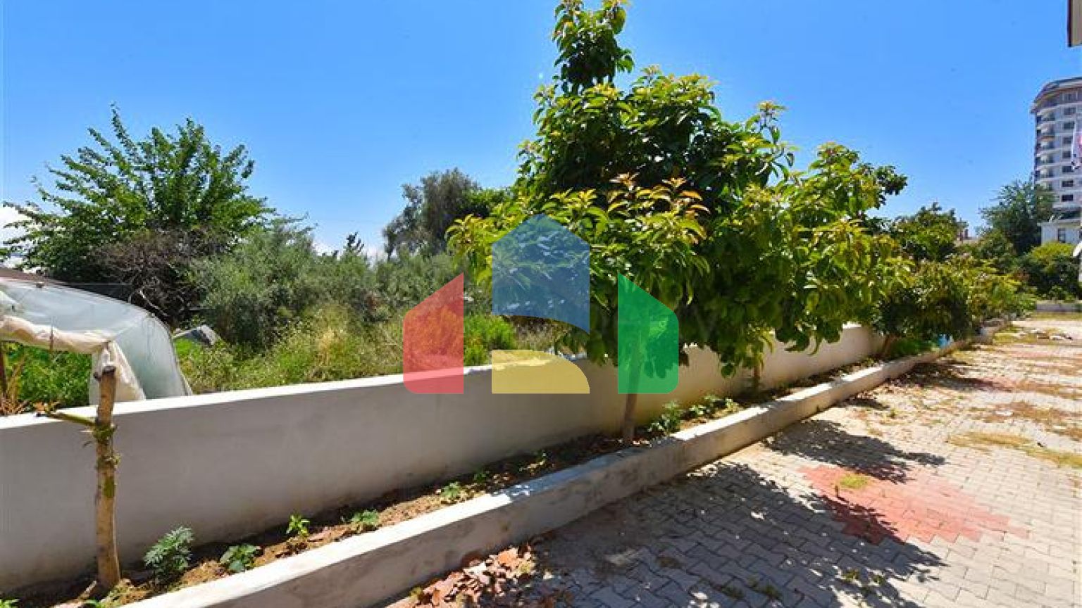 Великий пентхаус 4 + 1 з шикарними видами в районі Демірташ