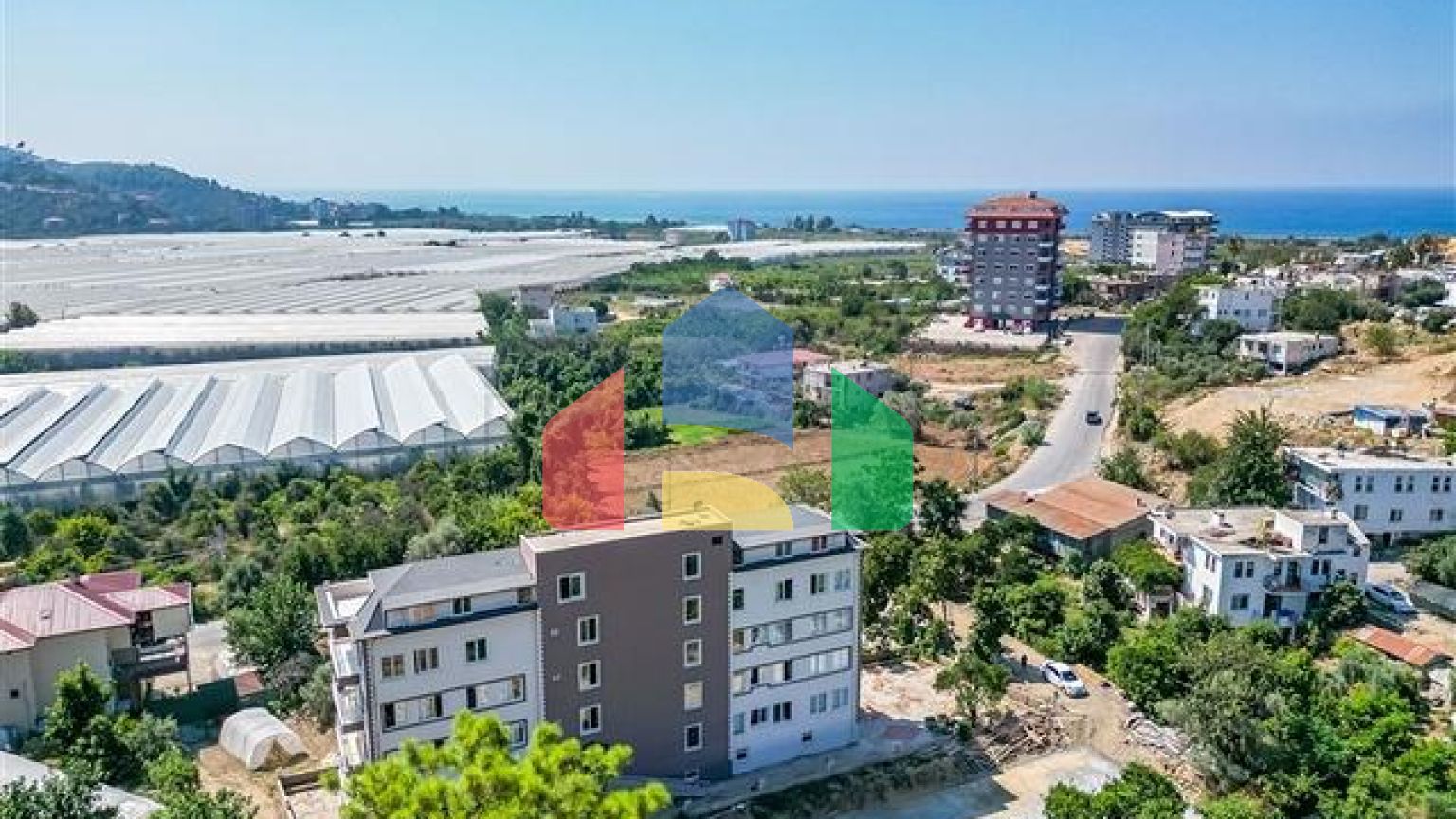 Великий пентхаус 4 + 1 з шикарними видами в районі Демірташ