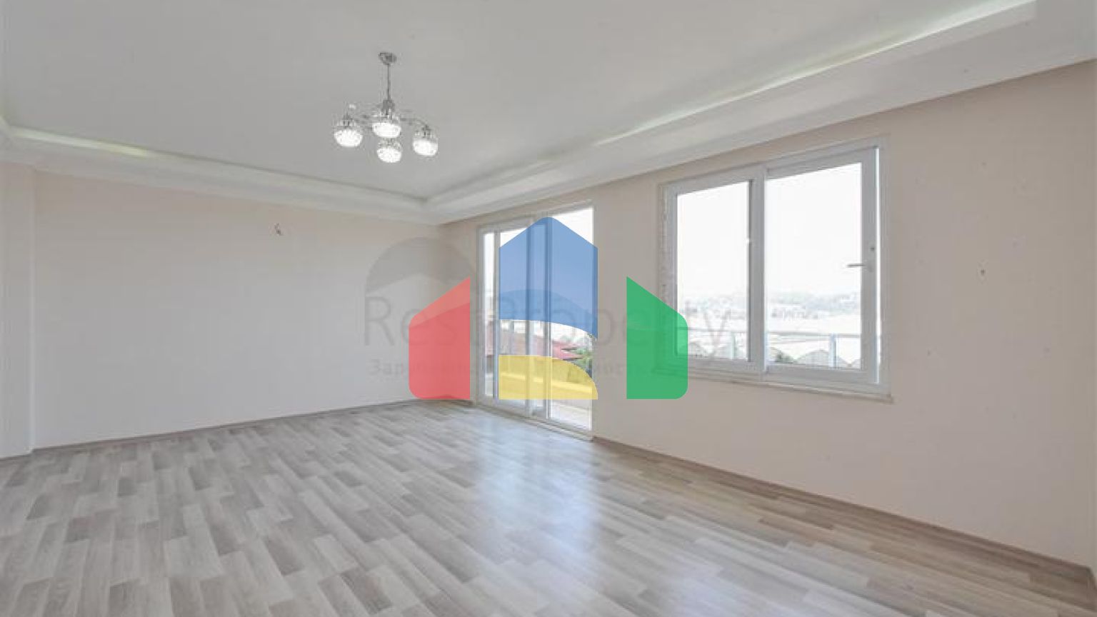 Великий пентхаус 4 + 1 з шикарними видами в районі Демірташ