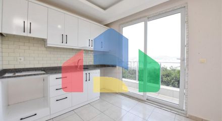 Великий пентхаус 4 + 1 з шикарними видами в районі Демірташ