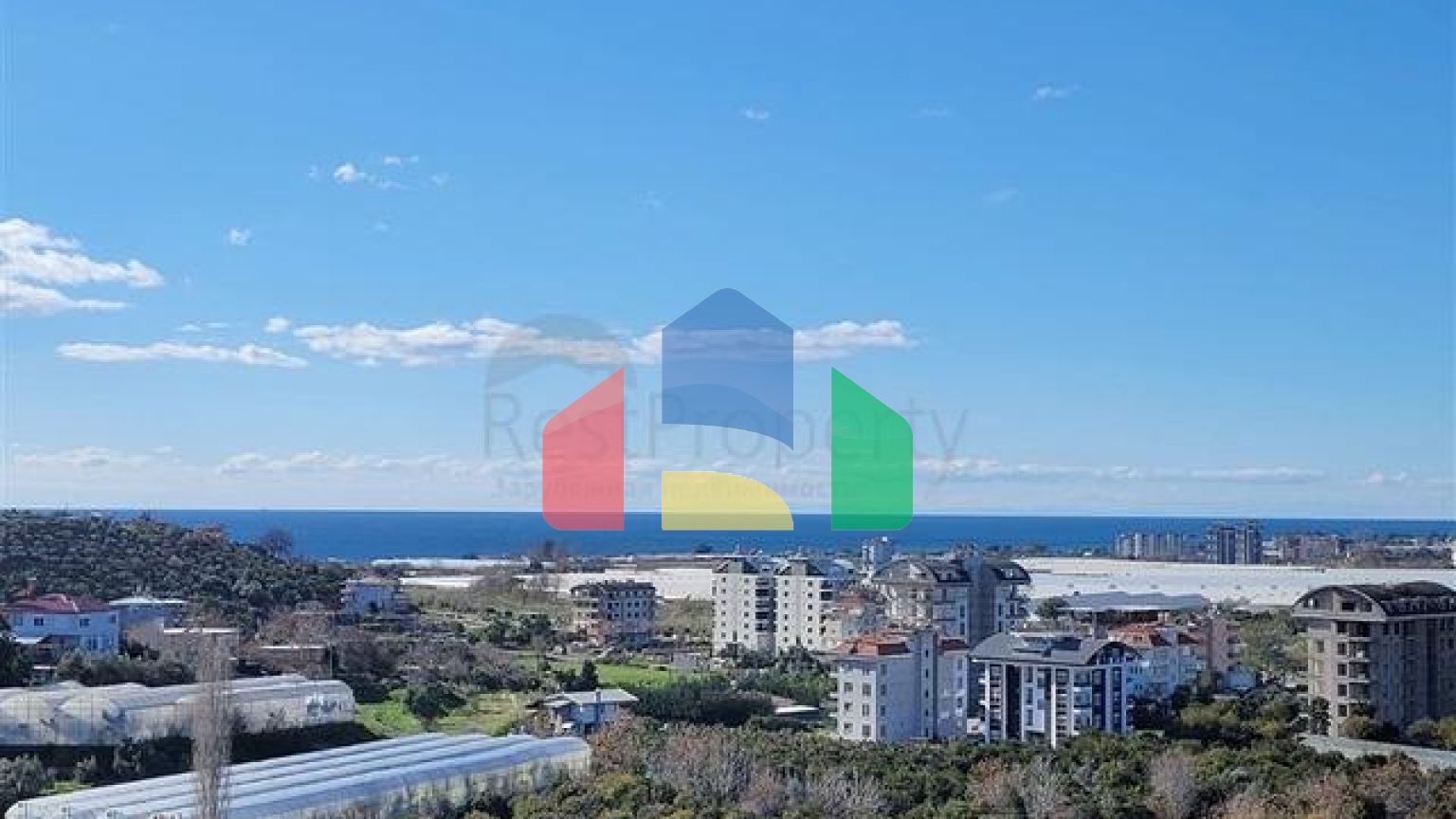 Простора квартира 2 + 1 з видом на море в тихому районі Аланії