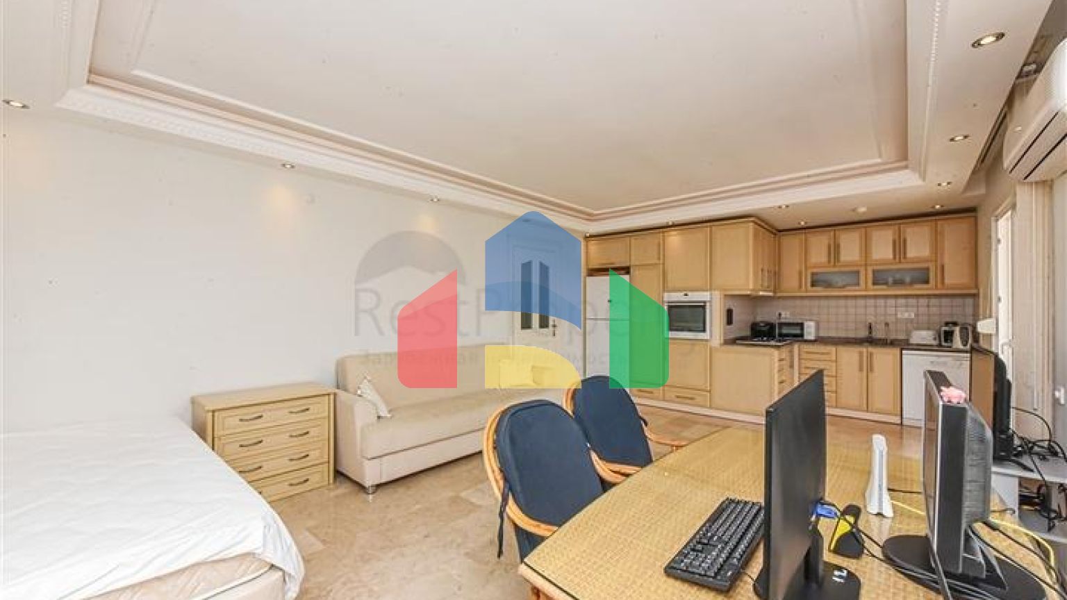 Простора квартира 2 + 1 з видом на море в тихому районі Аланії