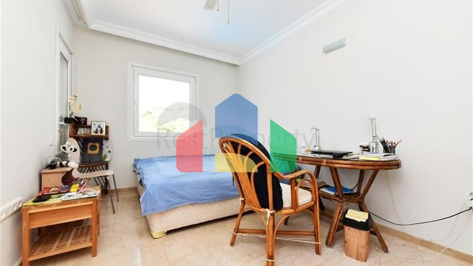 Простора квартира 2 + 1 з видом на море в тихому районі Аланії