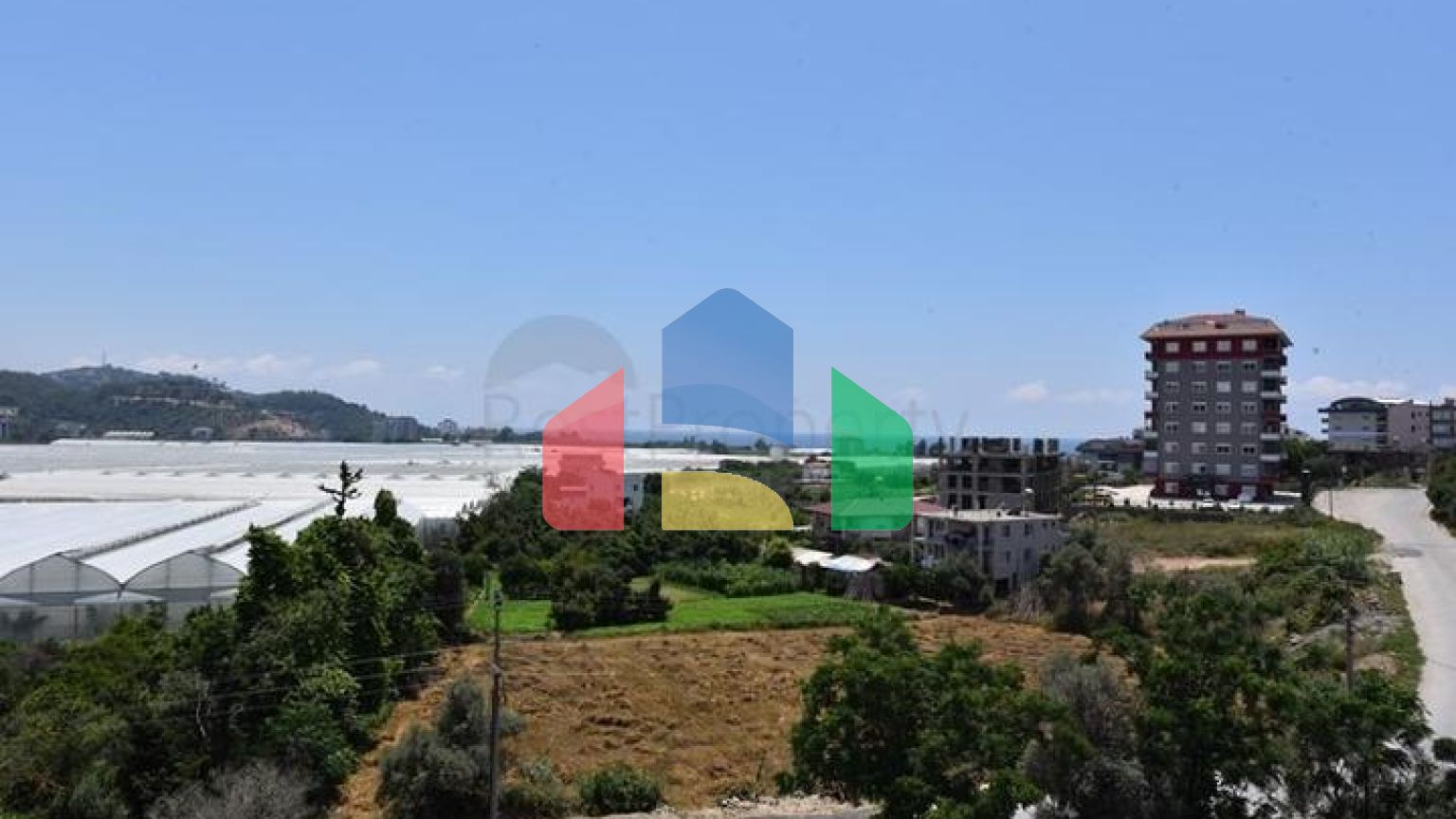 4 + 1 для великої родини в спокійному районі Демірташ