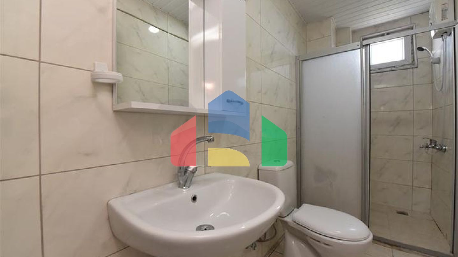 4 + 1 для великої родини в спокійному районі Демірташ