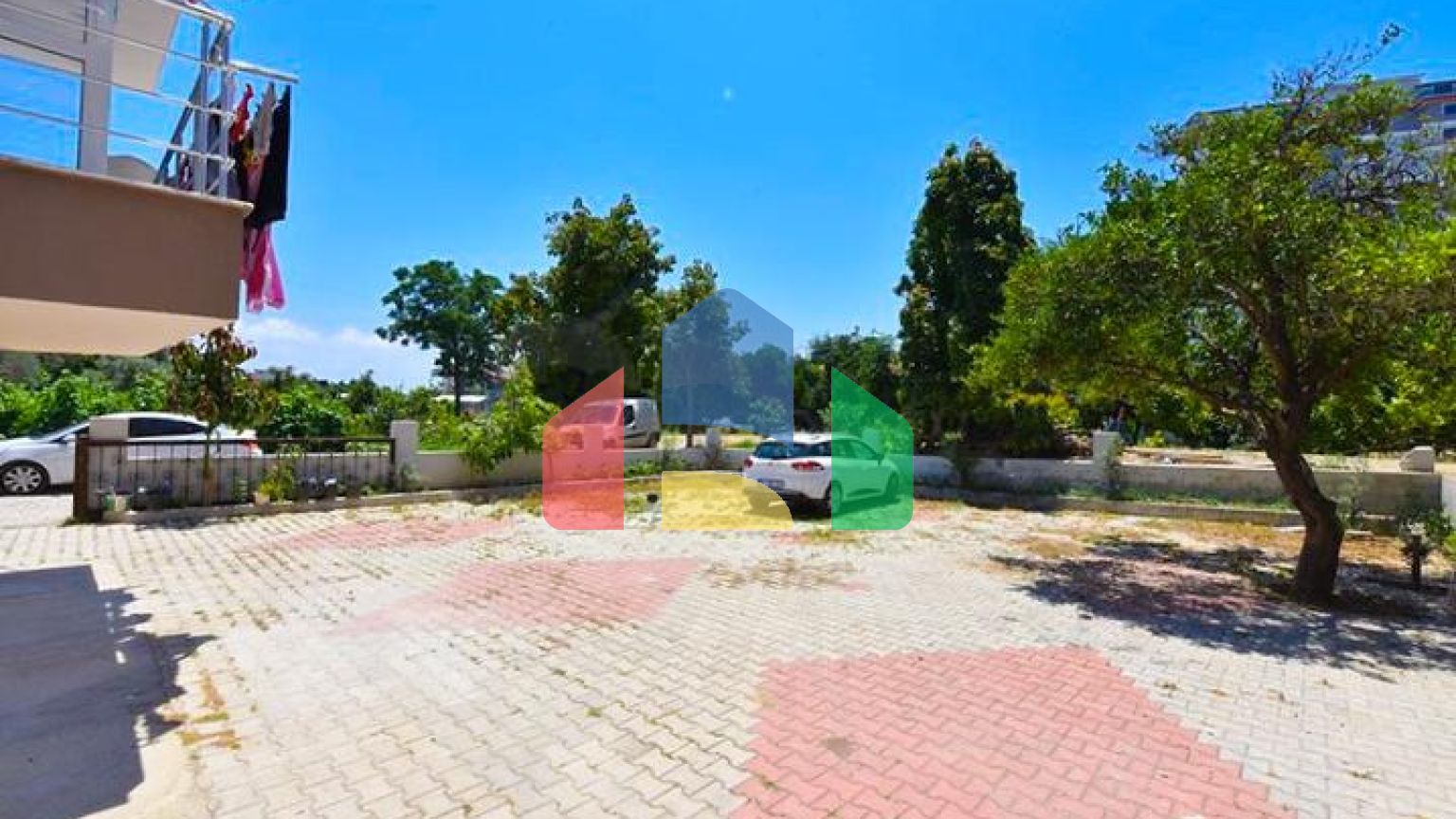 4 + 1 для великої родини в спокійному районі Демірташ