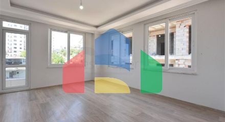 4 + 1 для великої родини в спокійному районі Демірташ