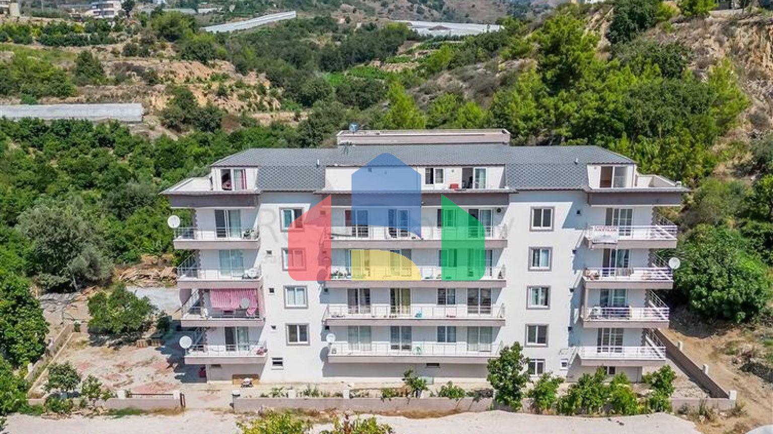 4 + 1 для великої родини в спокійному районі Демірташ