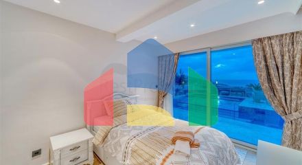 Вилла 5+1 в 800 м от пляжа с панорамными видами на море и горы