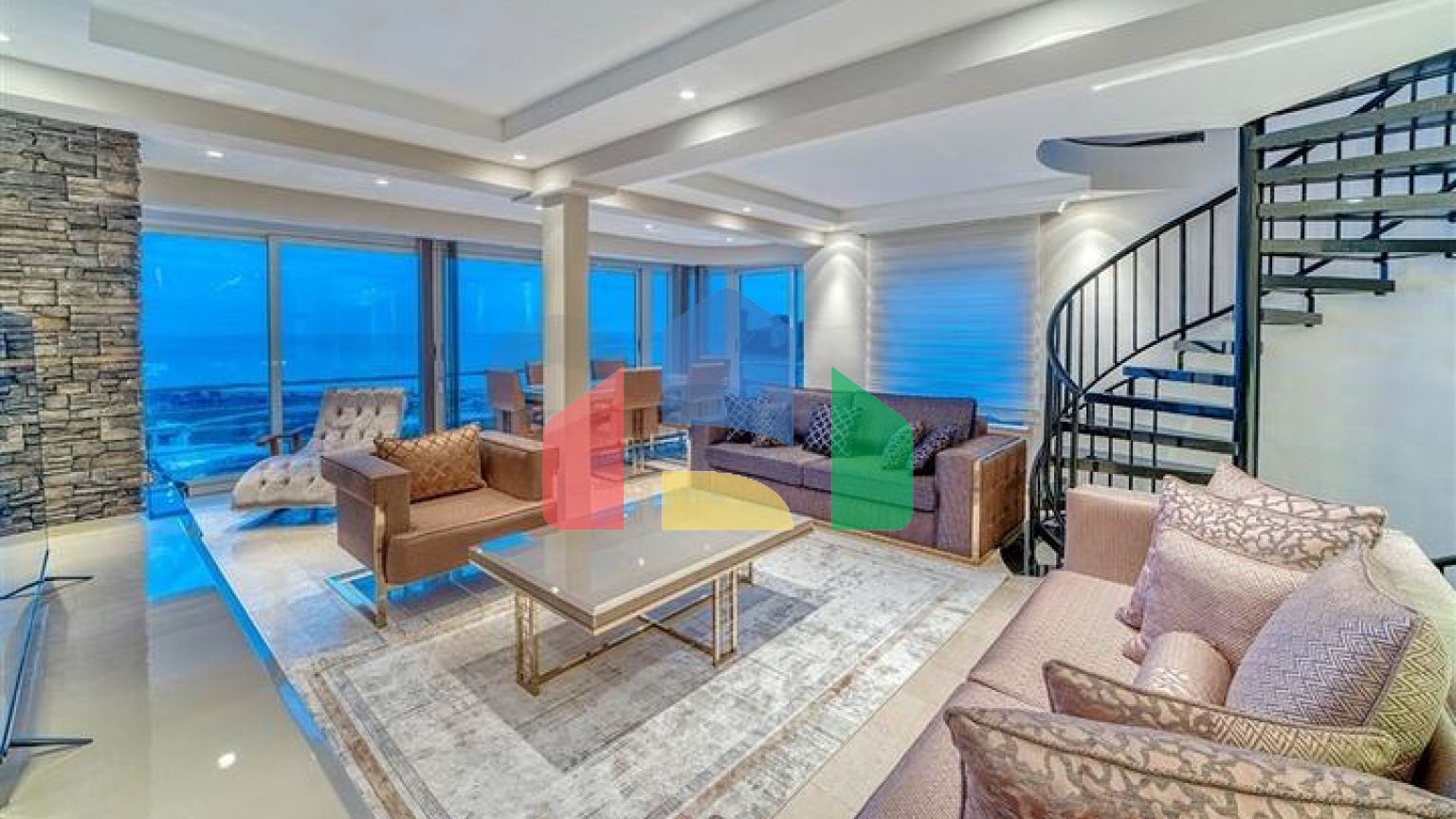 Вилла 5+1 в 800 м от пляжа с панорамными видами на море и горы