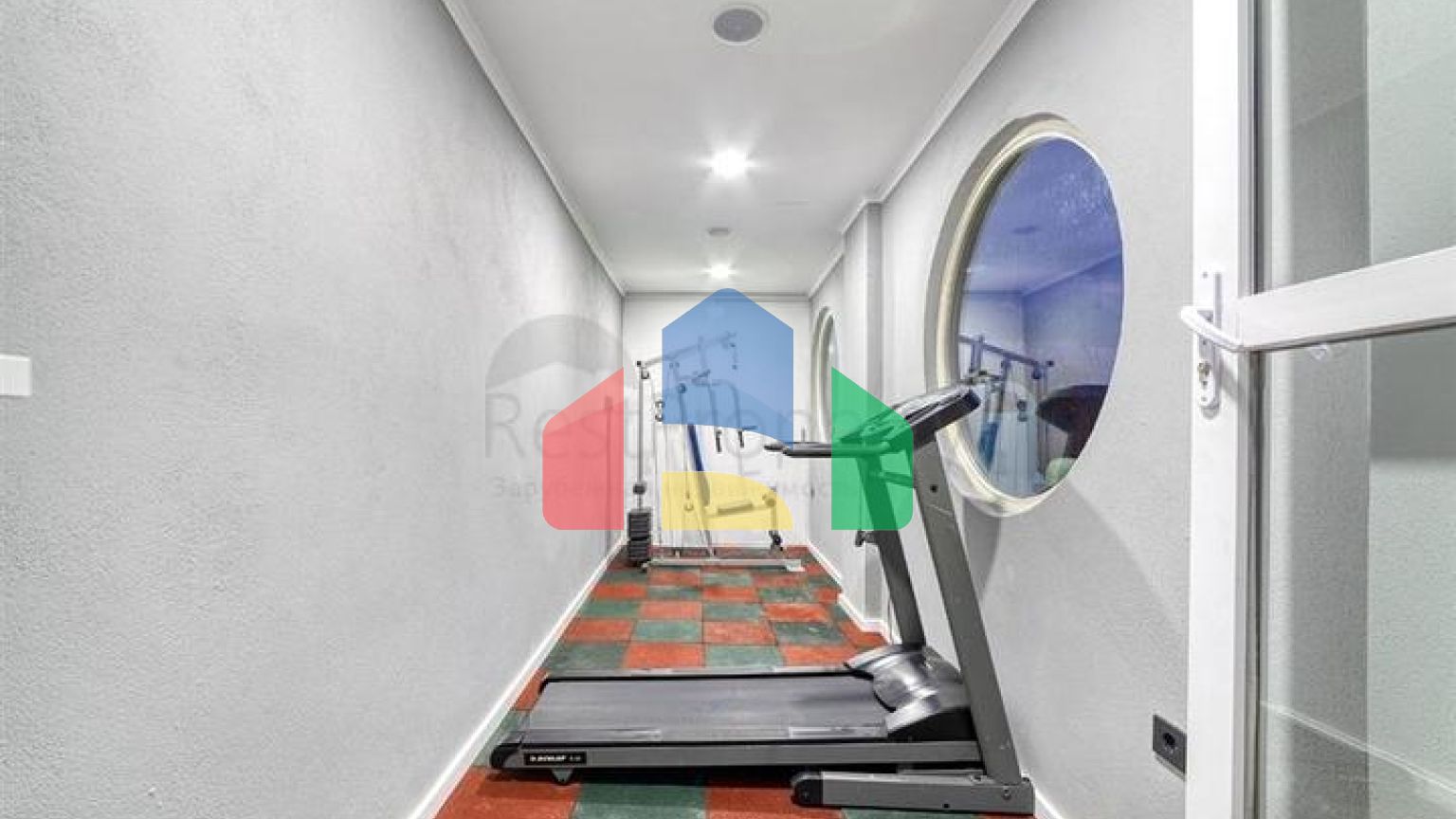 Вилла 5+1 в 800 м от пляжа с панорамными видами на море и горы