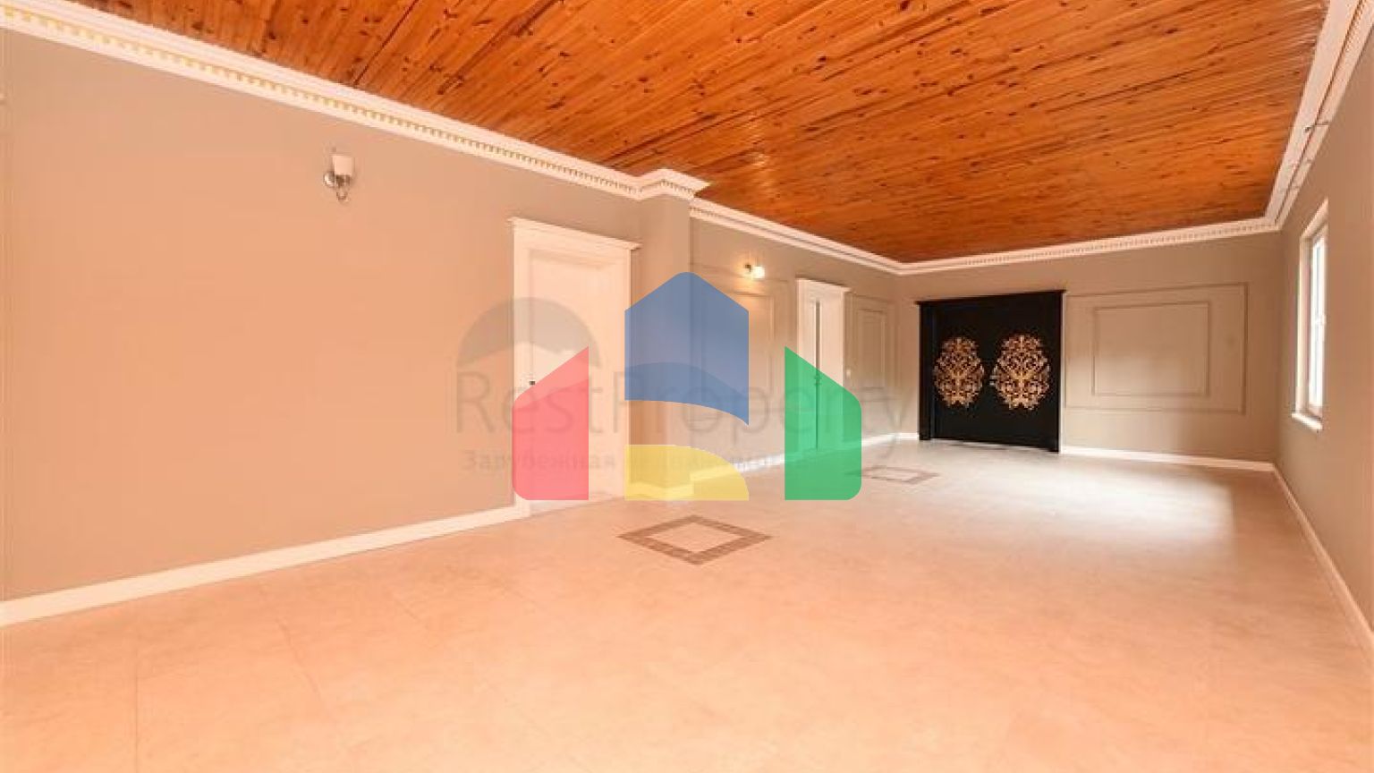 Шикарний будинок з власним басейном і садом в районі Демірташ