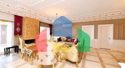 Шикарний будинок з власним басейном і садом в районі Демірташ