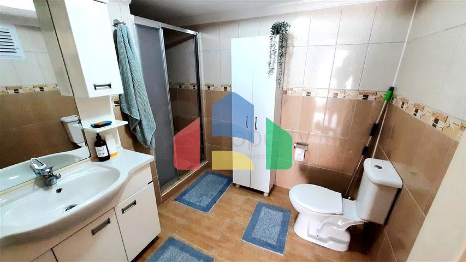 Светлая квартира с террасой и инфраструктурой для комфортной жизни