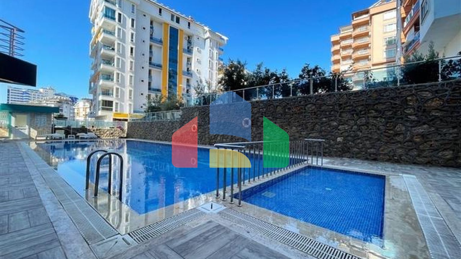 Квартира 1 + 1 в районі Тосмур