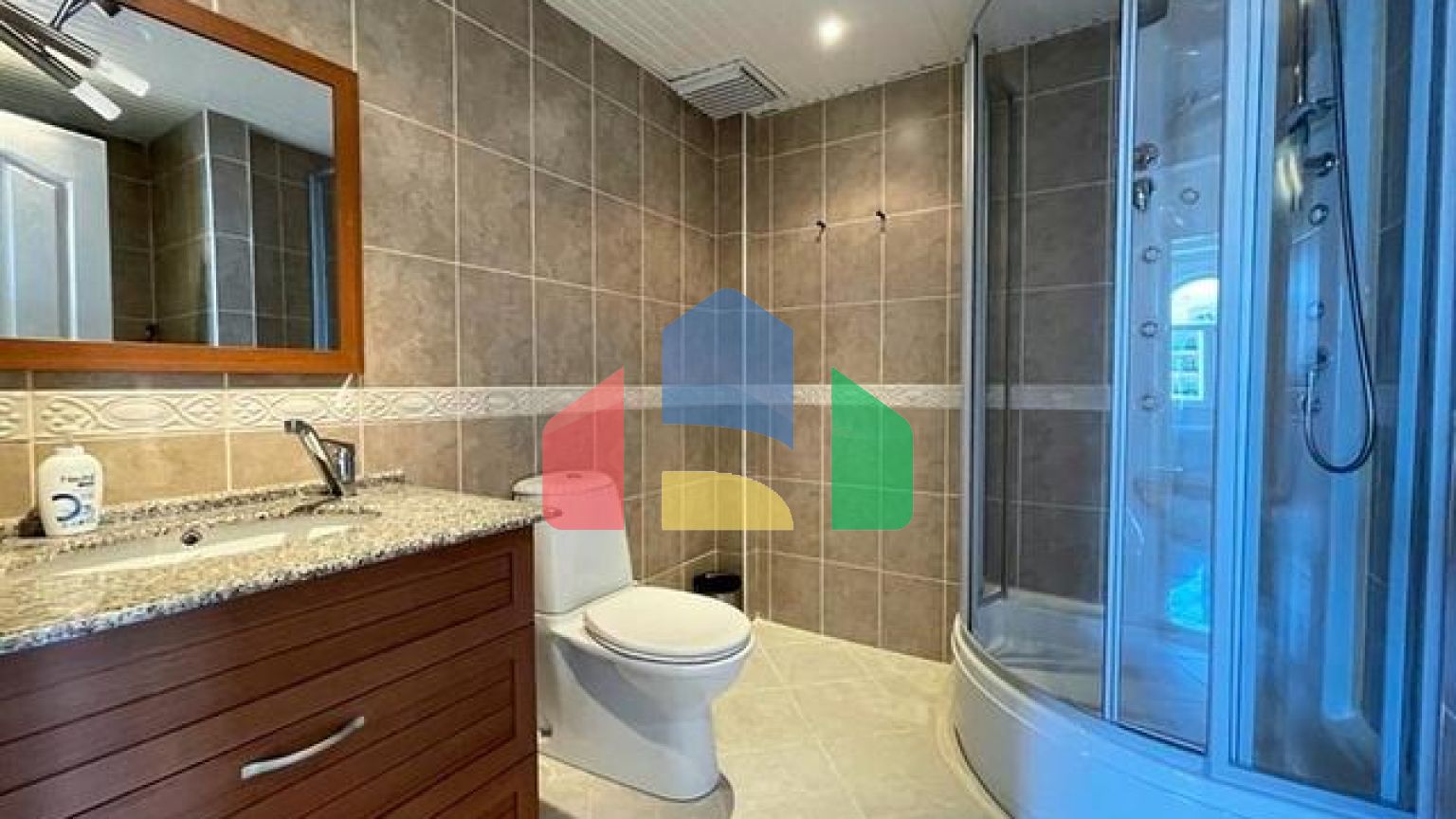 Квартира 2+1 с панорамным видом на горы в районе Тосмур