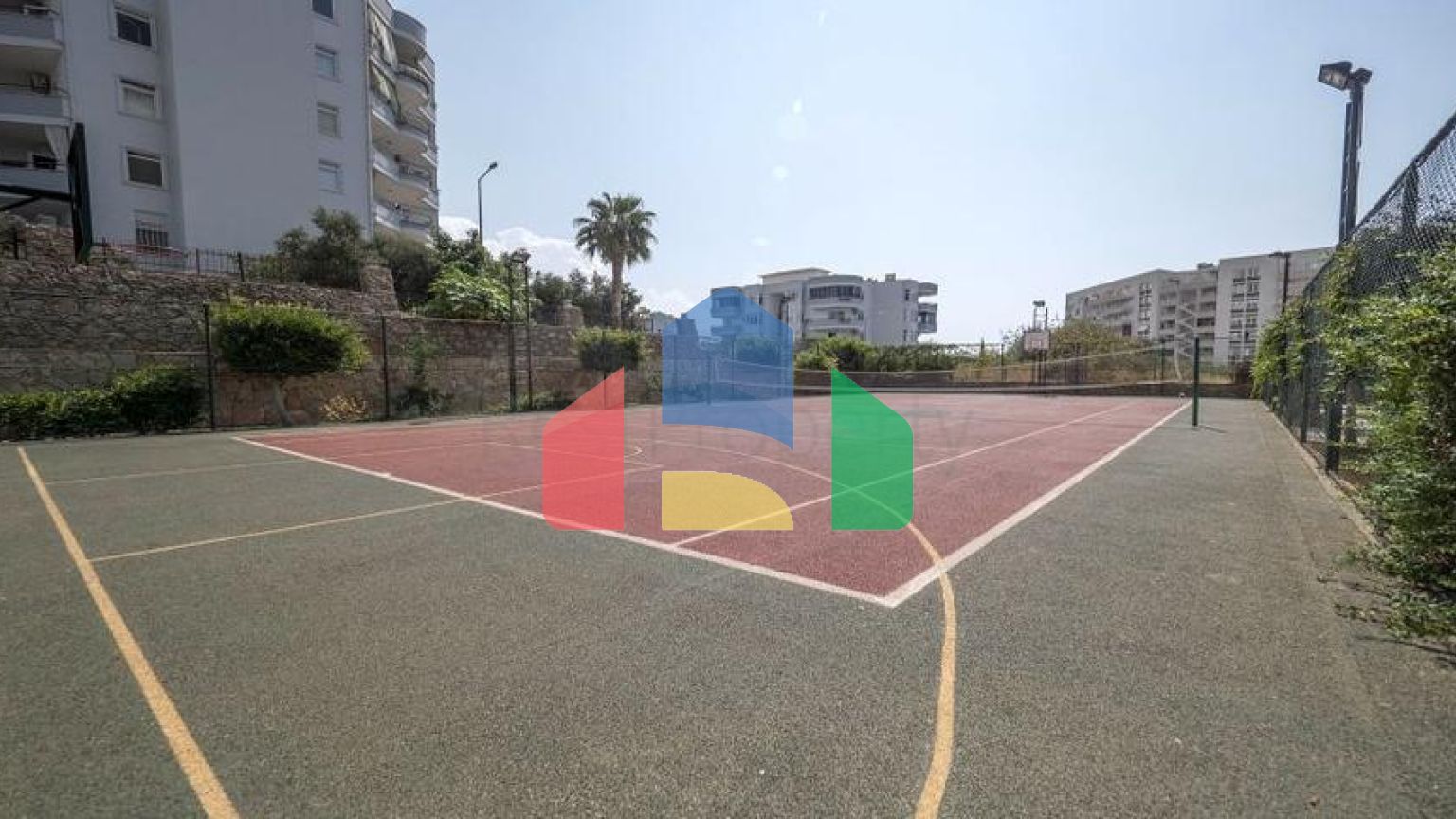 Просторная квартира 1+1 в одной из лучших резиденций в районе Тосмур