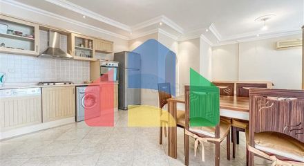 Простора квартира 2 + 1 в районі Тосмур