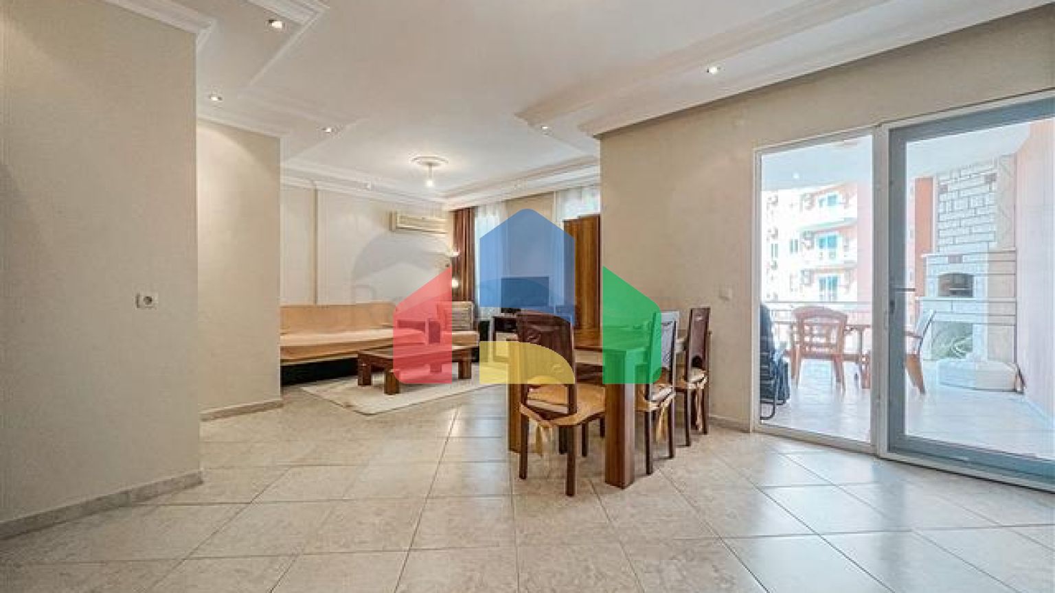 Просторная квартира 2+1 в районе Тосмур