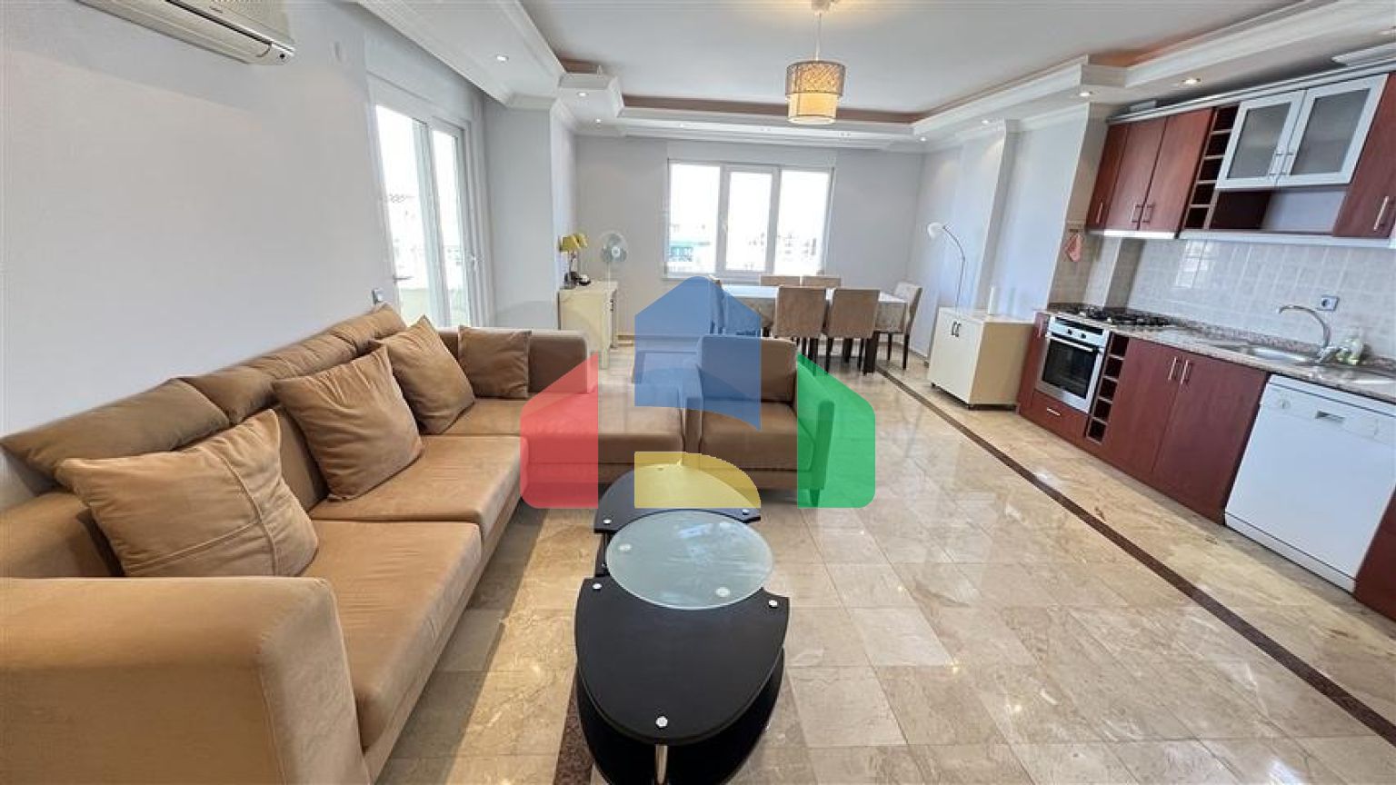 Квартира с видом на море в районе Тосмур