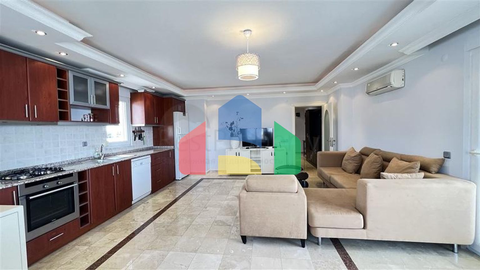 Квартира с видом на море в районе Тосмур