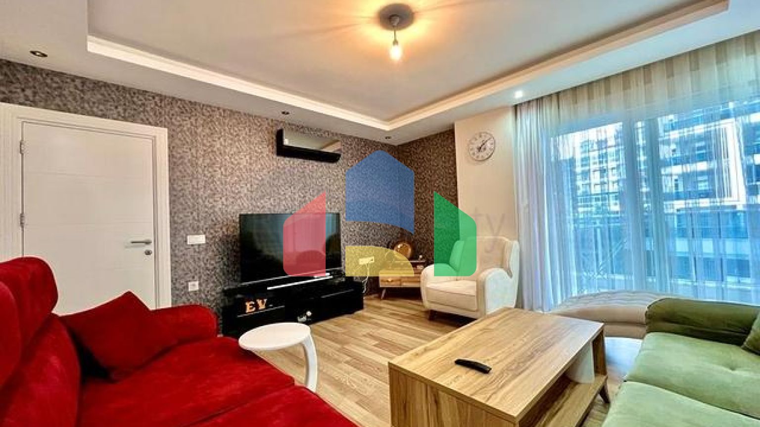 Две трехкомнатные квартиры под гражданство в 200 метрах от моря в районе Тосмур